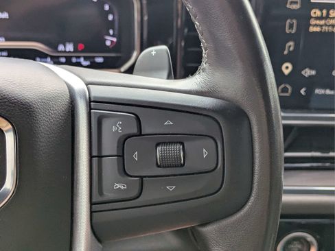 Used 2022 GMC Sierra 1500 SLT w/ SLT Convenience Package AWD/4WD image 25