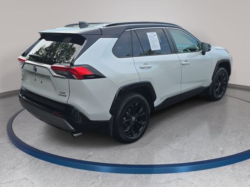 Used 2024 Toyota RAV4 XSE w/ Weather Package AWD/4WD image 5