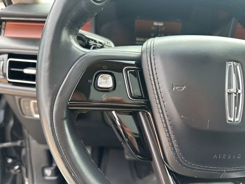 Used 2022 Lincoln Aviator Reserve w/ Elements Package Plus image 30