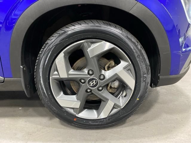 Used 2022 Hyundai Venue Limited FWD image 30