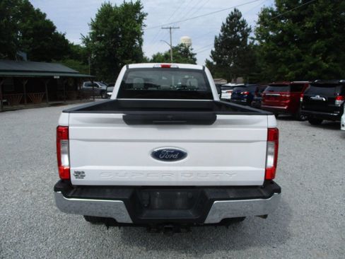 Used 2019 Ford F250 XL w/ XL Value Package AWD/4WD image 4