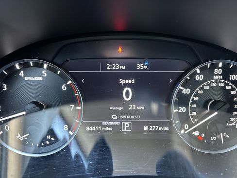 Used 2019 INFINITI QX50 Essential w/ Premium Heat Package image 11