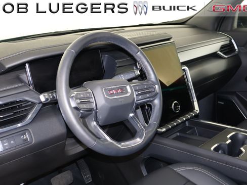 Certified 2024 GMC Acadia Elevation w/ Luxury Package FWD image 9