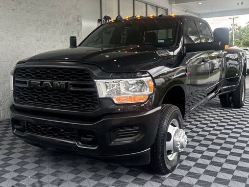 Used 2022 RAM 3500 Tradesman AWD/4WD image 3