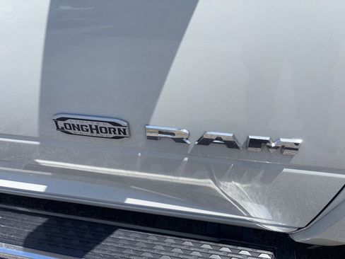 Used 2021 RAM 3500 Limited AWD/4WD image 3