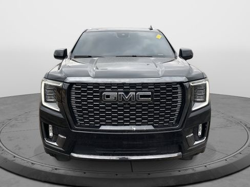 Used 2023 GMC Yukon Denali Ultimate image 2