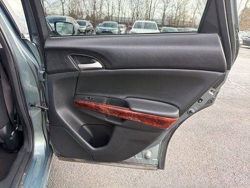 Used 2012 Honda Crosstour EX image 24