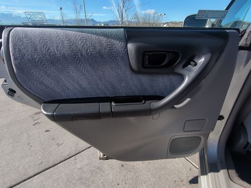 Used 2001 Subaru Forester S image 23