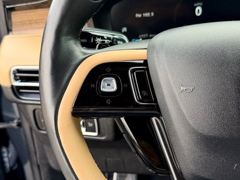 Used 2022 Lincoln Corsair Reserve w/ Equipment Group 201A image 23