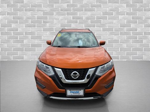 Used 2018 Nissan Rogue SV AWD/4WD image 5