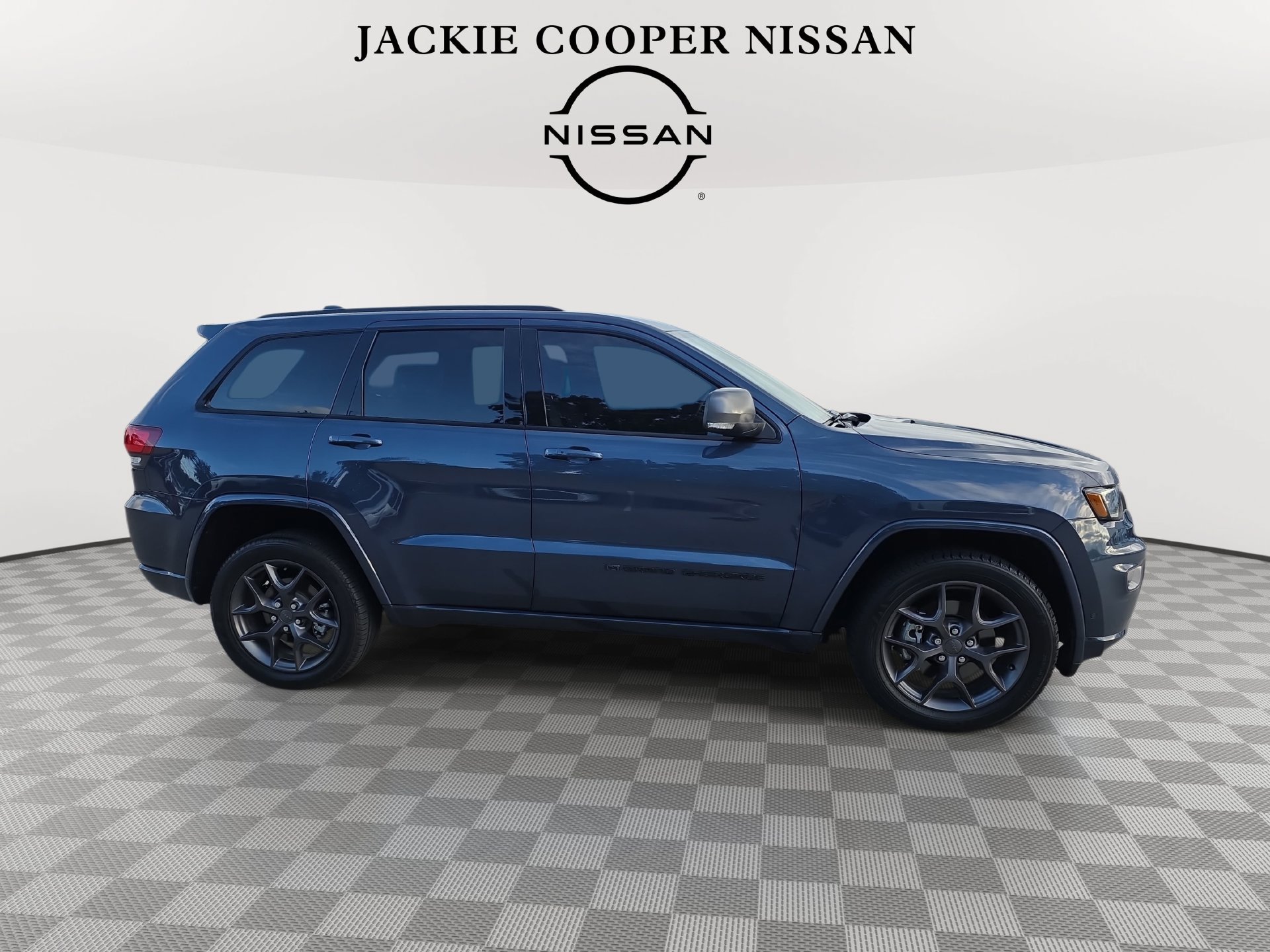 Used 2021 Jeep Grand Cherokee Limited w/ Quick Order Package 2GK 80th AWD/4WD image 4