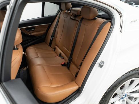 Used 2017 BMW 330e image 31