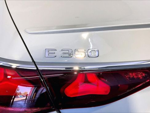New 2026 Mercedes-Benz E 350 4MATIC Sedan image 6