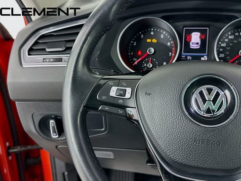 Used 2019 Volkswagen Tiguan SE w/ Panoramic Sunroof Package image 14