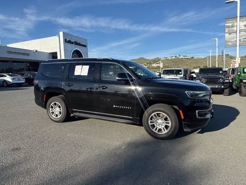 Used 2023 Jeep Wagoneer 2WD image 11