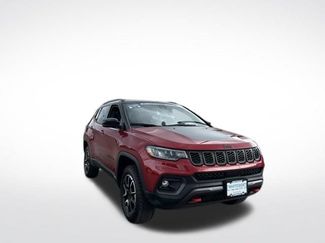 Used 2025 Jeep Compass Trailhawk AWD/4WD video 1