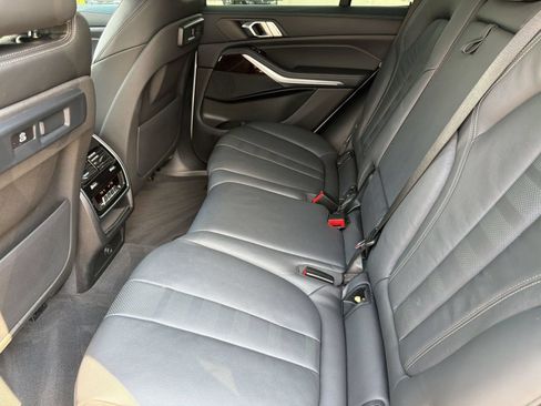Used 2020 BMW X5 xDrive40i w/ Premium Package AWD/4WD image 23