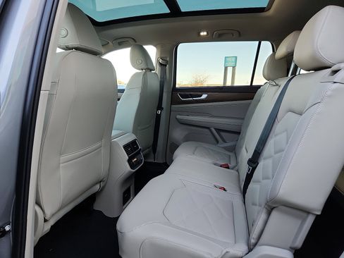New 2026 Volkswagen Atlas SE image 12