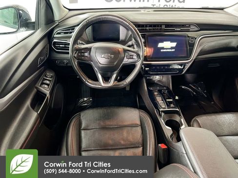 Used 2023 Chevrolet Bolt EUV Premier w/ Redline Edition image 25