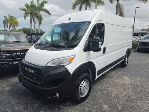 Used 2024 RAM ProMaster 2500 w/ Convenience Group FWD image 25