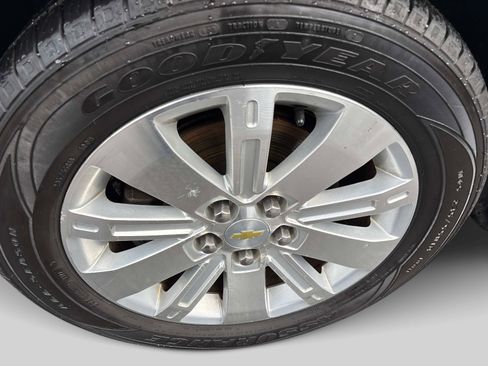 Used 2010 Chevrolet Equinox LTZ image 9