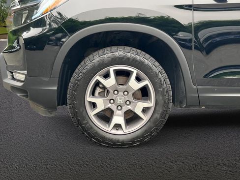 Used 2023 Honda Passport TrailSport image 11