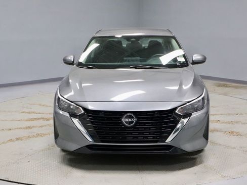 Certified 2024 Nissan Sentra SV FWD image 5