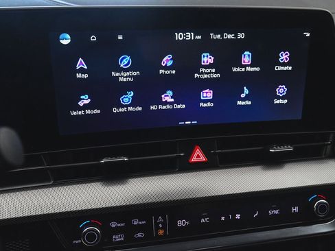 Used 2025 Kia Sportage SX image 13