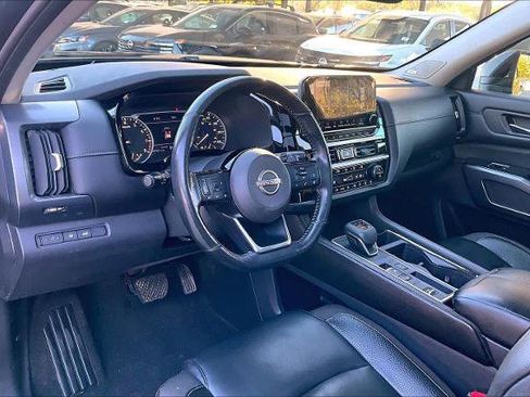 Certified 2022 Nissan Pathfinder SL w/ SL Premium Package image 16