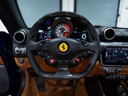 Used 2020 Ferrari Portofino RWD image 45