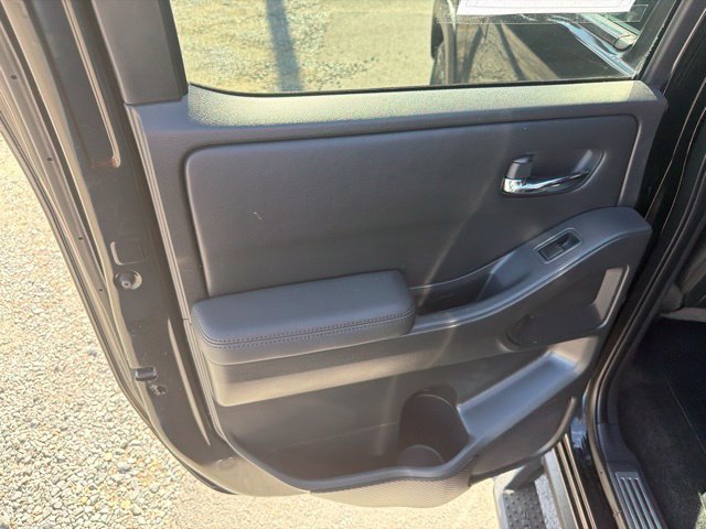 Used 2022 Nissan Frontier Pro-X w/ Pro-X Premium Package RWD image 9