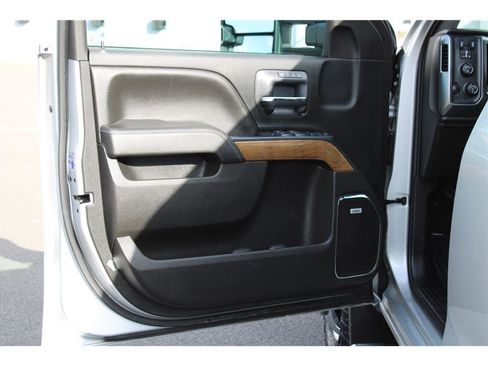 Used 2018 Chevrolet Silverado 3500 LTZ w/ Duramax Plus Package image 7