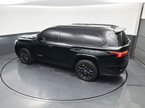 Used 2024 Toyota Sequoia Platinum image 30