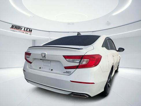 Used 2022 Honda Accord Sport image 3