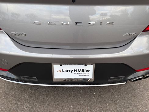 Used 2023 Genesis G70 2.0T image 24
