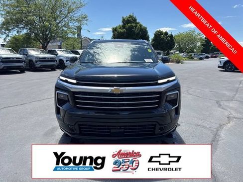 New 2026 Chevrolet Traverse High Country AWD/4WD image 2