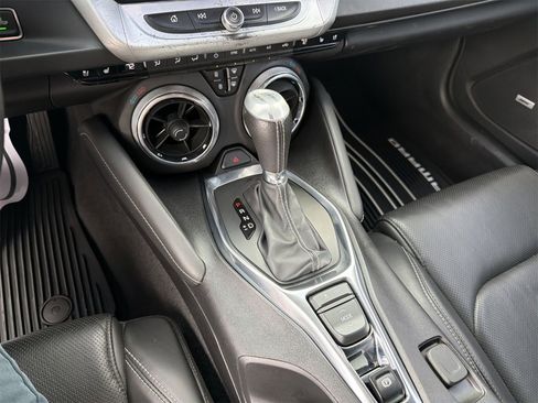Used 2019 Chevrolet Camaro SS image 16