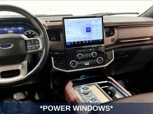 Used 2024 Ford Expedition Limited AWD/4WD image 12