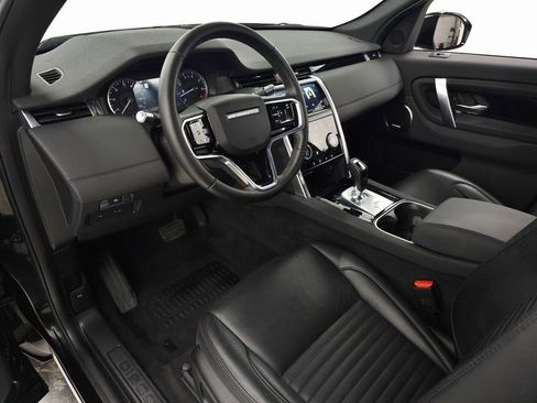 Used 2022 Land Rover Discovery Sport SE image 17
