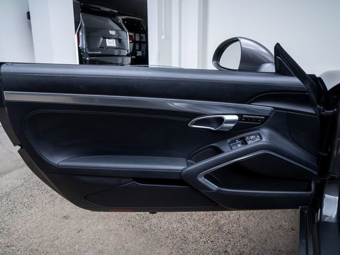 Used 2015 Porsche Boxster S RWD image 17