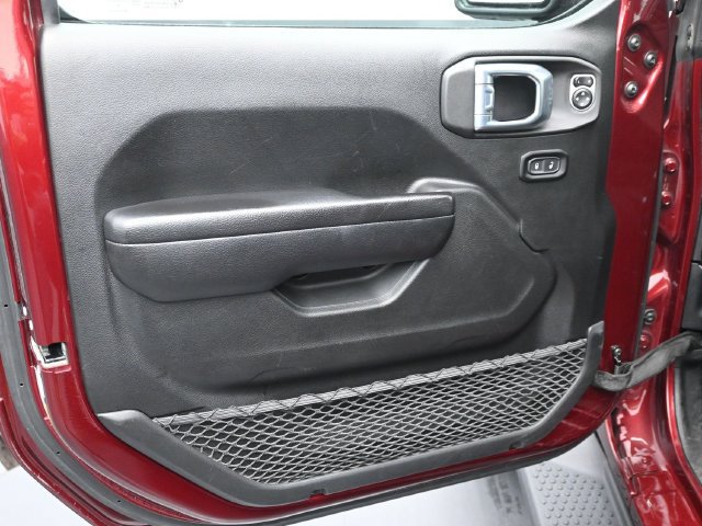 Used 2021 Jeep Wrangler Sport AWD/4WD image 17
