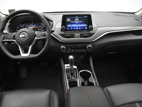 Used 2025 Nissan Altima 2.5 SR FWD image 27