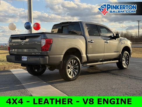 Used 2017 Nissan Titan SL image 4