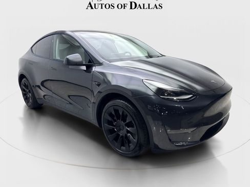 Used 2024 Tesla Model Y Long Range AWD/4WD image 4