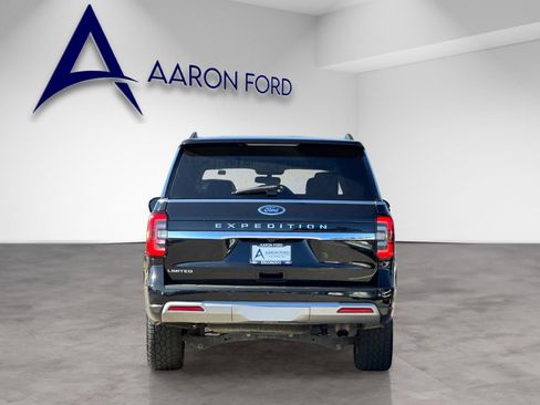 Used 2024 Ford Expedition Limited image 4