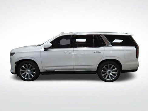 Certified 2022 Cadillac Escalade Premium Luxury Platinum AWD/4WD image 2