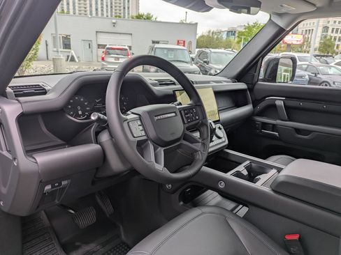 New 2026 Land Rover Defender 110 X-Dynamic SE AWD/4WD image 15