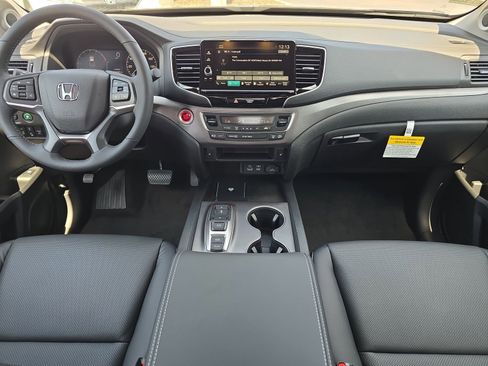 Used 2025 Honda Ridgeline RTL image 11