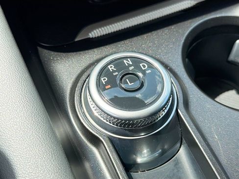 Used 2025 Ford Explorer Active AWD/4WD image 19
