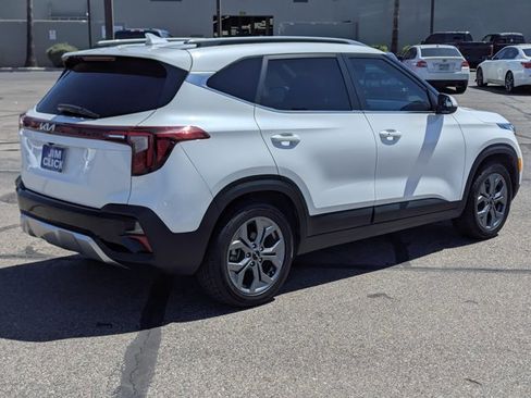 Used 2024 Kia Seltos S FWD image 2